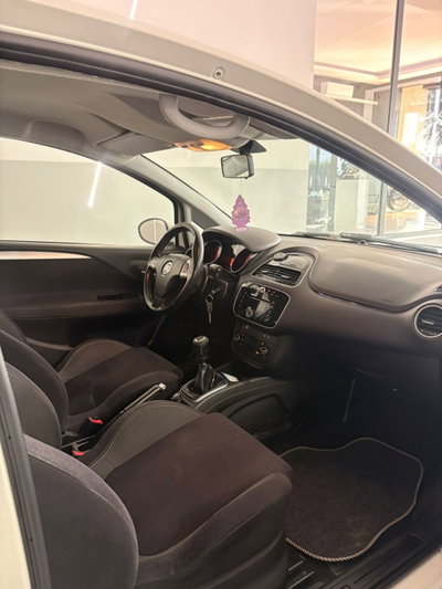 Fiat Punto 1.4 S&S 8V 3 porte Lounge (12)