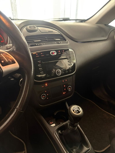 Fiat Punto 1.4 S&S 8V 3 porte Lounge (4)