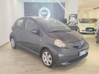 Toyota Aygo 1.0 12V VVT-i 5 porte usata