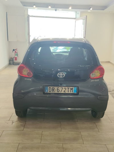Toyota Aygo 1.0 12V VVT-i 5 porte (4)