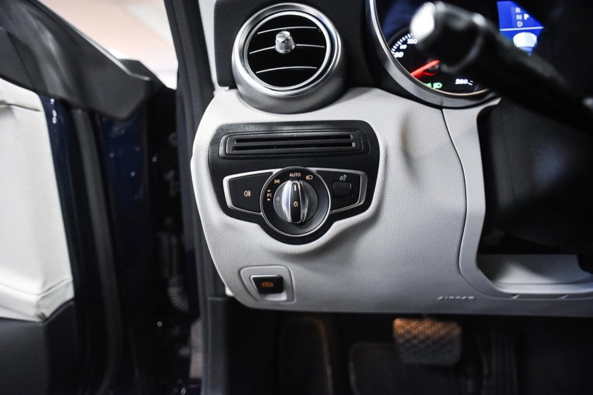 Mercedes-Benz Classe C 220 d 4Matic Auto Sport (10)