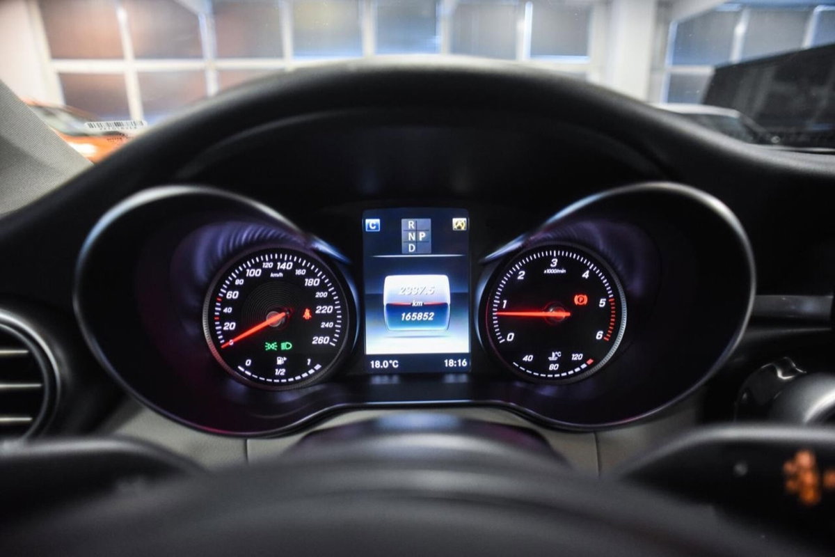 Mercedes-Benz Classe C 220 d 4Matic Auto Sport (11)