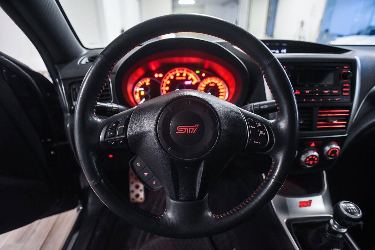 Subaru WRX STI 2.5 5p. (6)