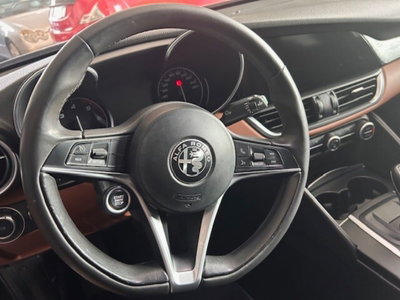 Alfa Romeo Giulia 2.2 Turbodiesel 180 CV AT8 Super (11)