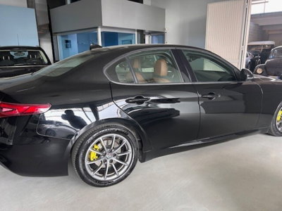 Alfa Romeo Giulia 2.2 Turbodiesel 180 CV AT8 Super (18)