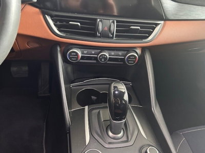 Alfa Romeo Giulia 2.2 Turbodiesel 180 CV AT8 Super (6)