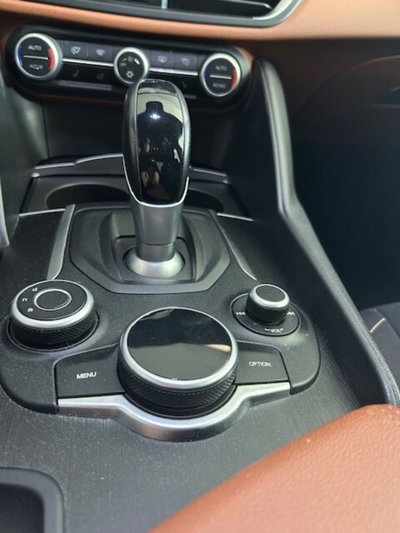 Alfa Romeo Giulia 2.2 Turbodiesel 180 CV AT8 Super (7)