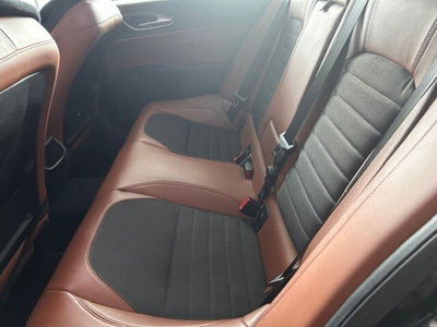 Alfa Romeo Giulia 2.2 Turbodiesel 180 CV AT8 Super (8)