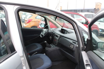 Lancia Musa 1.3 Multijet 16V 70 CV Argento (9)