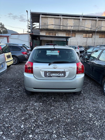 Toyota Corolla 1.D-4D M-MT 5 porte ESP (15)