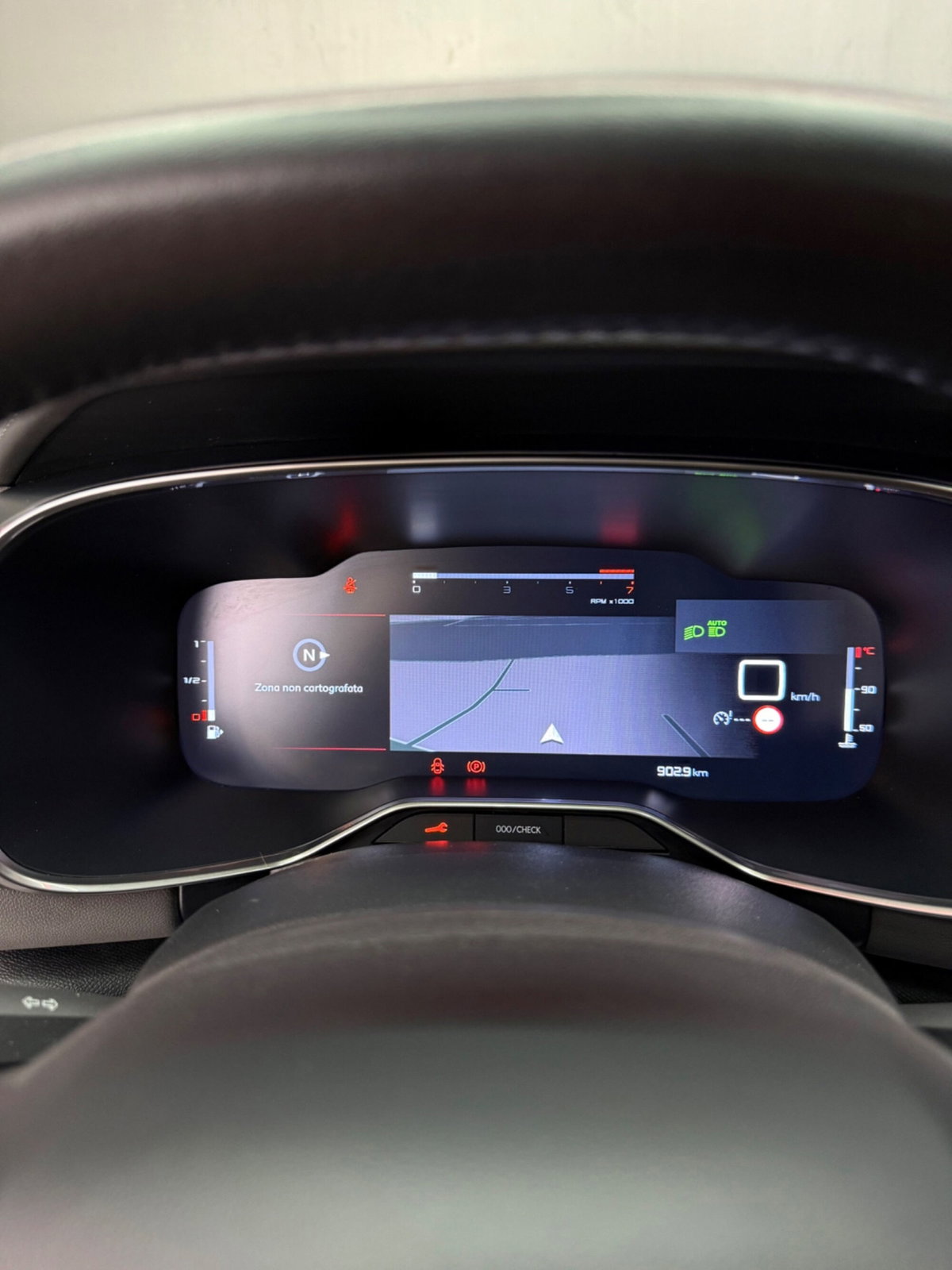 Citroen C5 Aircross Aircross BlueHDi 130 S&S Shine (12)