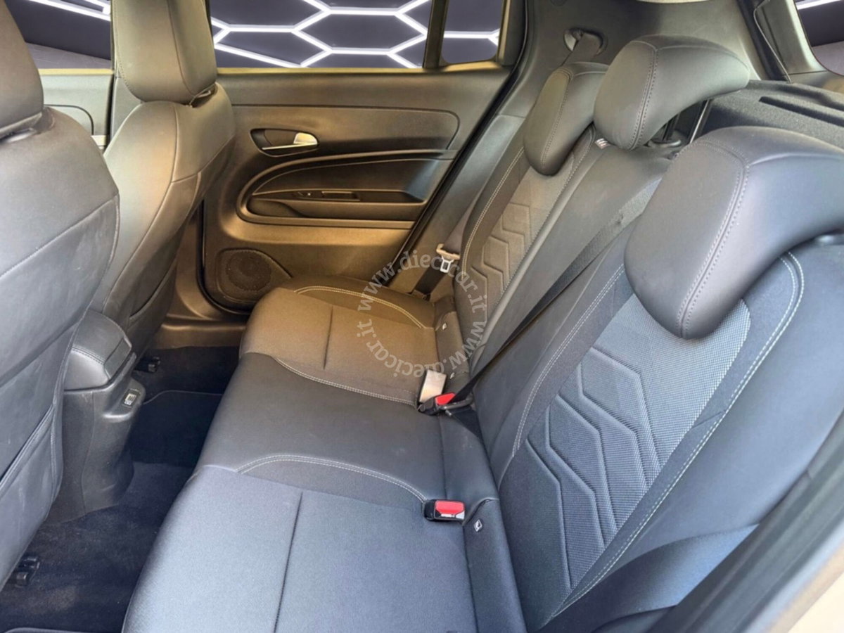 Jeep Avenger 1.2 turbo Summit fwd 100cv (8)