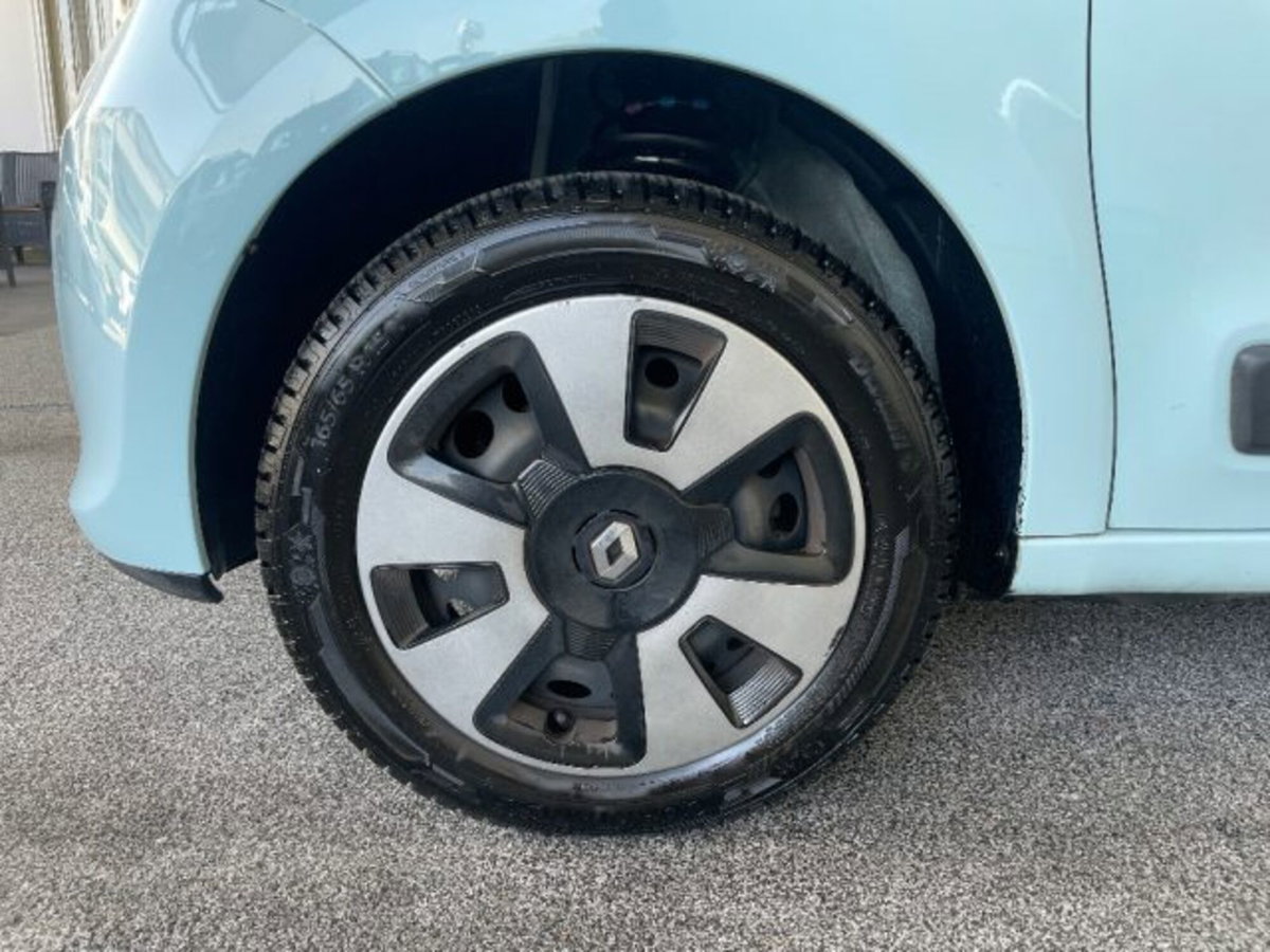 Renault Twingo 1.0 SCe Live (15)
