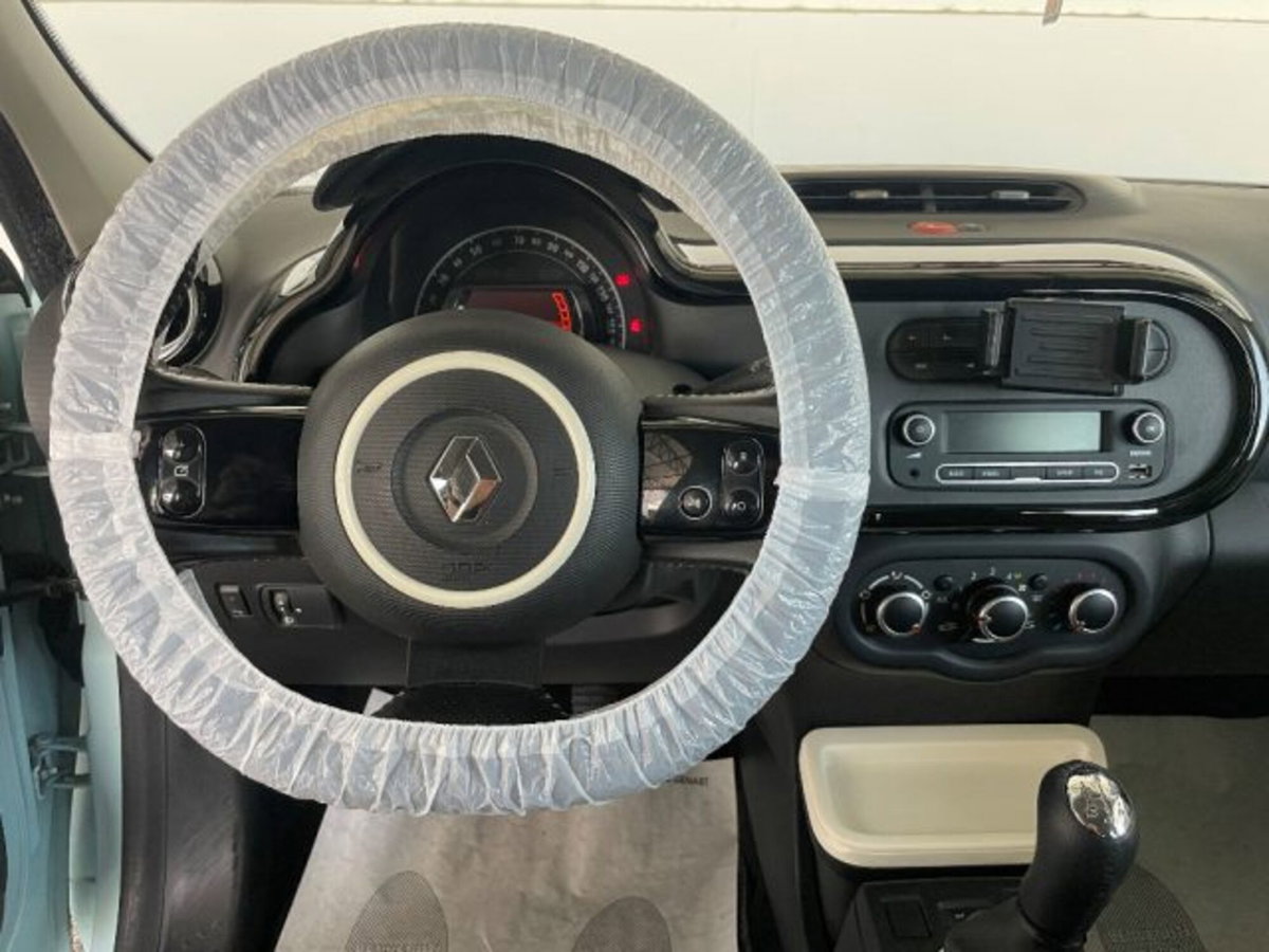 Renault Twingo 1.0 SCe Live (19)