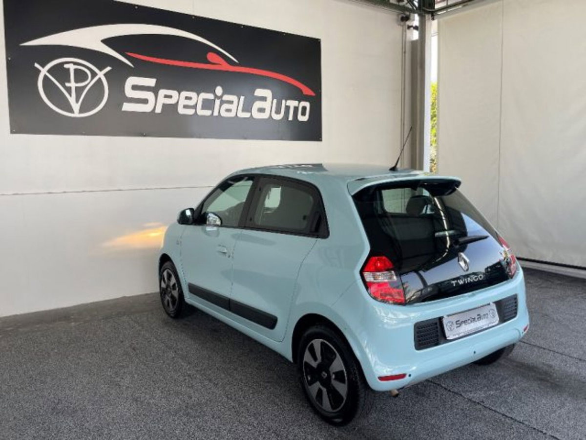 Renault Twingo 1.0 SCe Live (4)