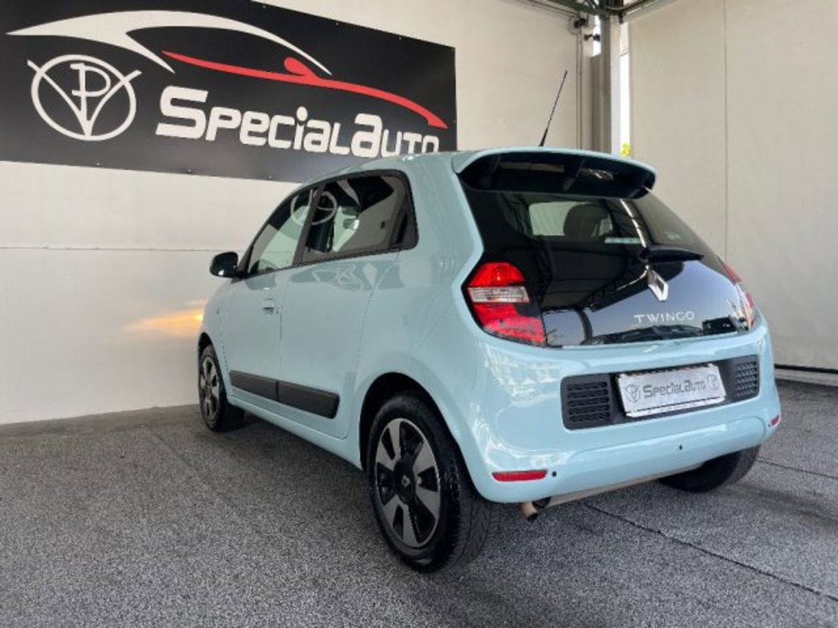 Renault Twingo 1.0 SCe Live (9)