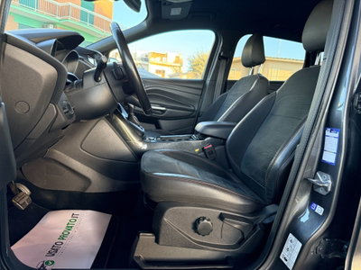 Ford Kuga 1.5 TDCI 120 CV S&S 2WD Powershift ST-Line (11)