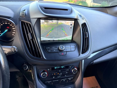 Ford Kuga 1.5 TDCI 120 CV S&S 2WD Powershift ST-Line (14)