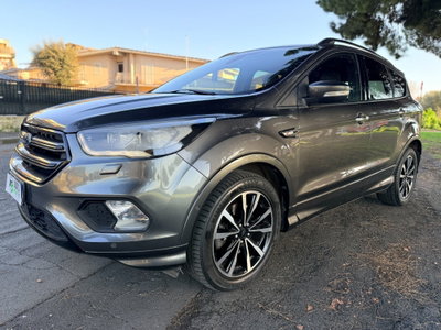 Ford Kuga 1.5 TDCI 120 CV S&S 2WD Powershift ST-Line (3)