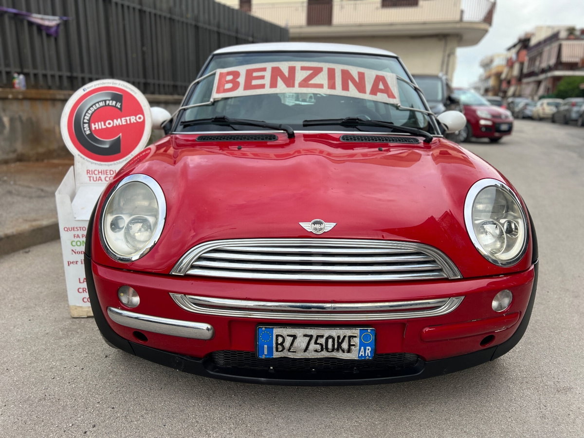MINI Mini 1.6 16V Cooper (5)