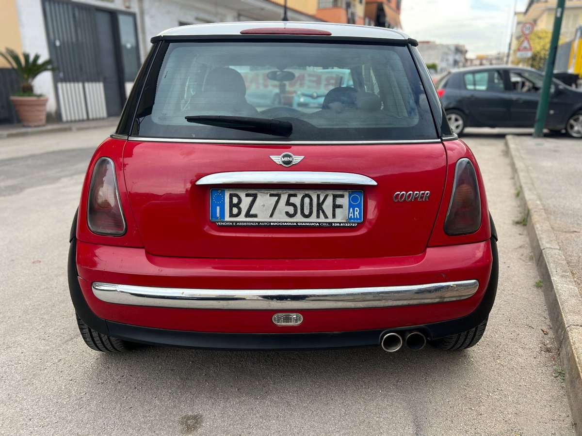 MINI Mini 1.6 16V Cooper (6)