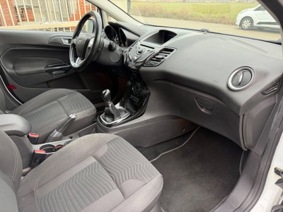 Ford Fiesta 1.4 16V 5p. Titanium (12)