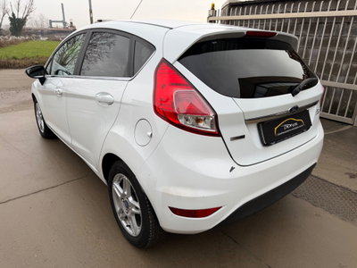 Ford Fiesta 1.4 16V 5p. Titanium (3)