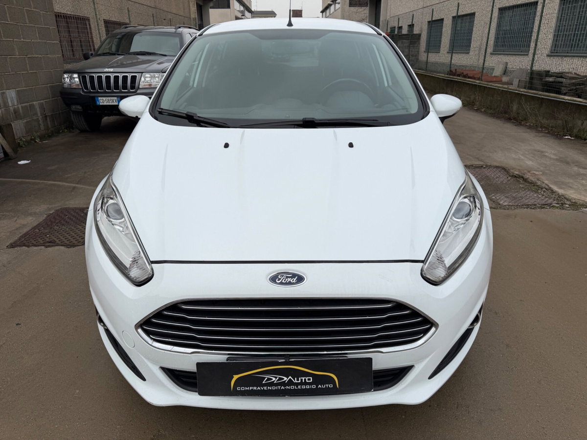 Ford Fiesta 1.4 16V 5p. Titanium (7)