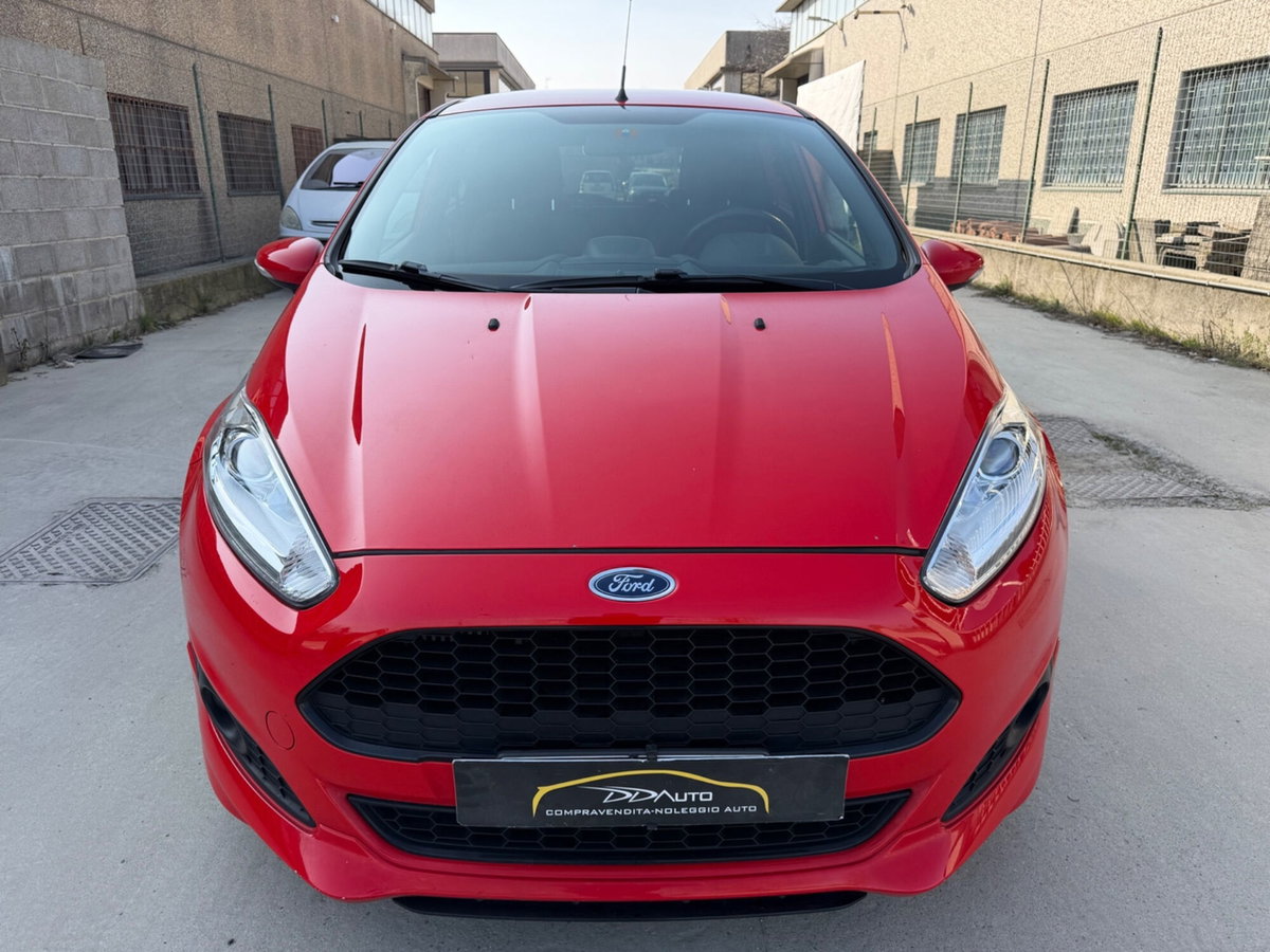 Ford Fiesta 1.5 TDCi 75CV 5 porte ST-Line (3)