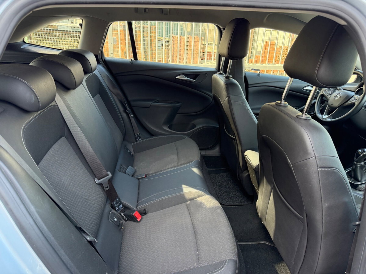 Opel Astra Station Wagon 1.6 CDTi 110CV Start&Stop Sports Business (10)