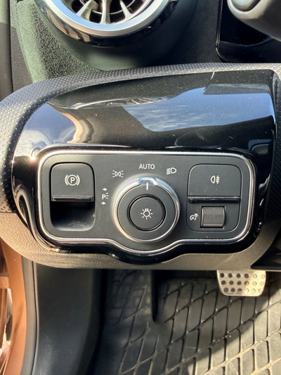 Mercedes-Benz Classe A 200 d Automatic Premium (16)