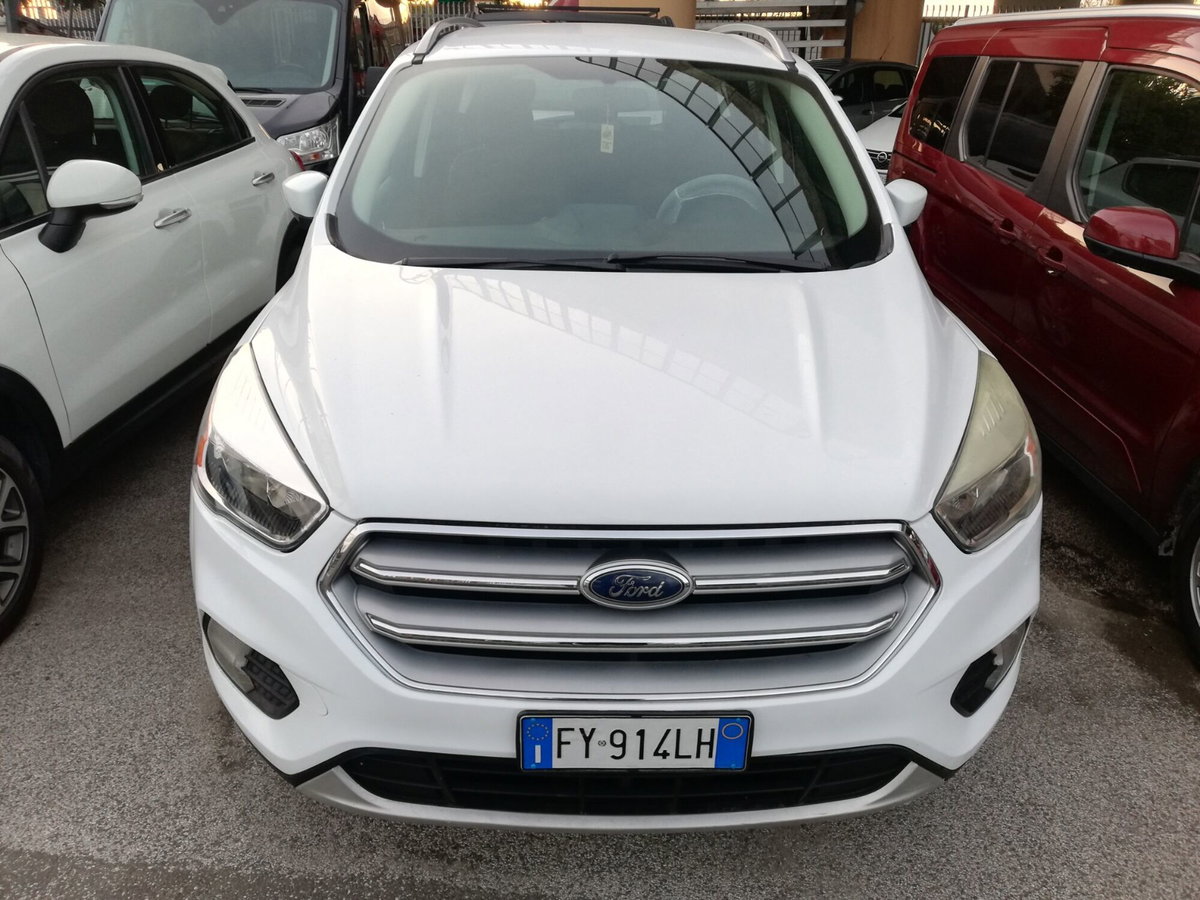 Ford Kuga 2.0 TDCI 120 CV S&S 2WD Titanium (2)