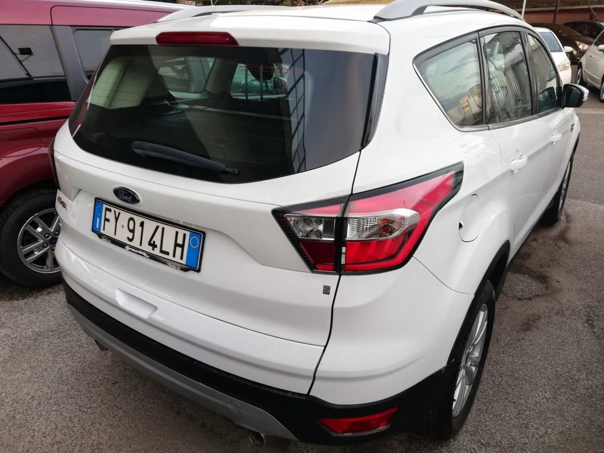 Ford Kuga 2.0 TDCI 120 CV S&S 2WD Titanium (5)