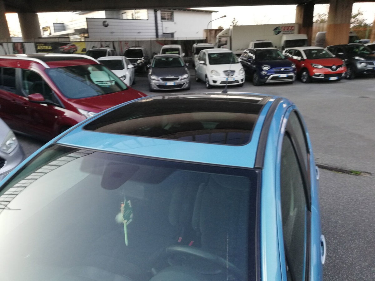 Citroen C3 1.4 Exclusive (12)