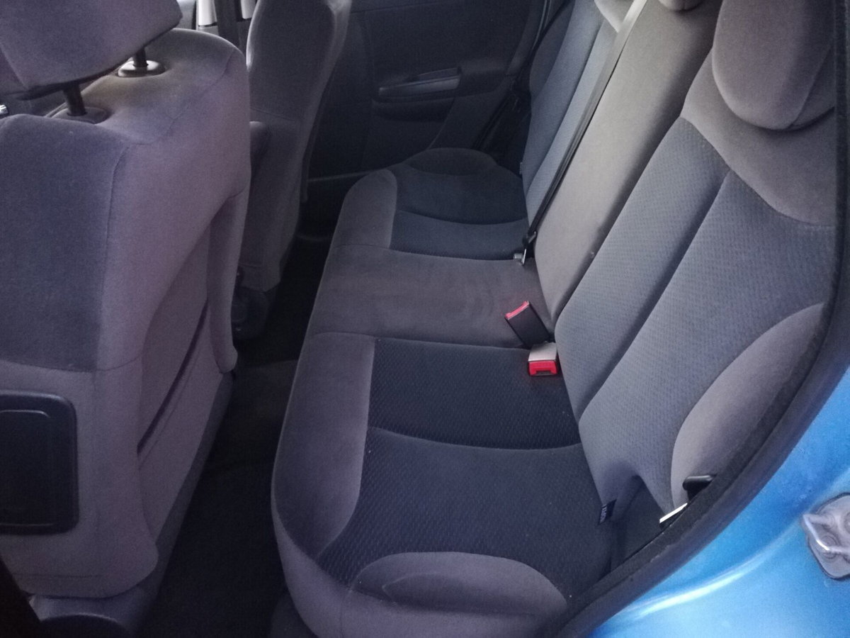 Citroen C3 1.4 Exclusive (8)