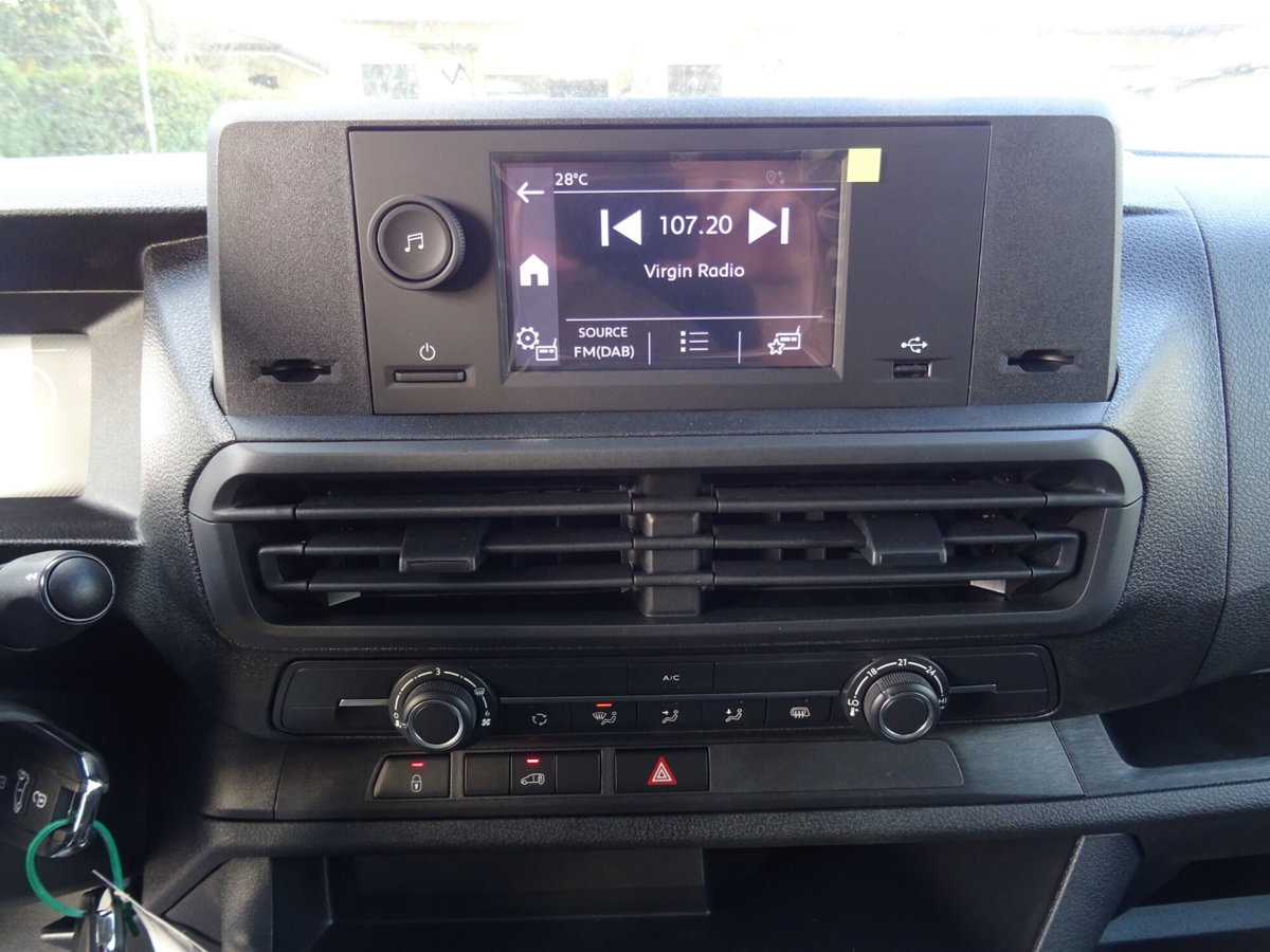 Peugeot Expert Furgone BlueHDi 120 S&S PL-TN Furgone Premium Standard (20)
