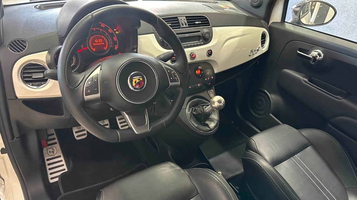 Abarth 595 Cabrio 595 C 1.4 Turbo T-Jet 160 CV Turismo (11)