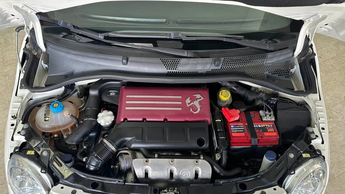 Abarth 595 Cabrio 595 C 1.4 Turbo T-Jet 160 CV Turismo (18)