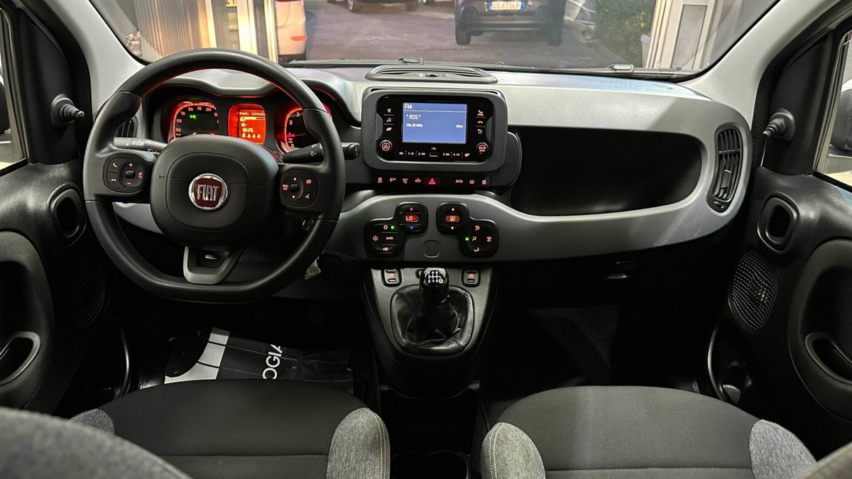 Fiat Panda 1.0 FireFly S&S Hybrid City Cross (14)