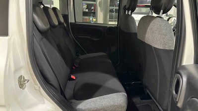 Fiat Panda 1.0 FireFly S&S Hybrid City Cross (18)