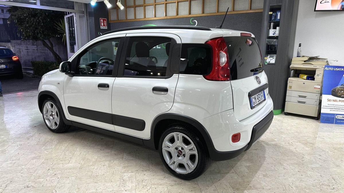 Fiat Panda 1.0 FireFly S&S Hybrid City Cross (4)