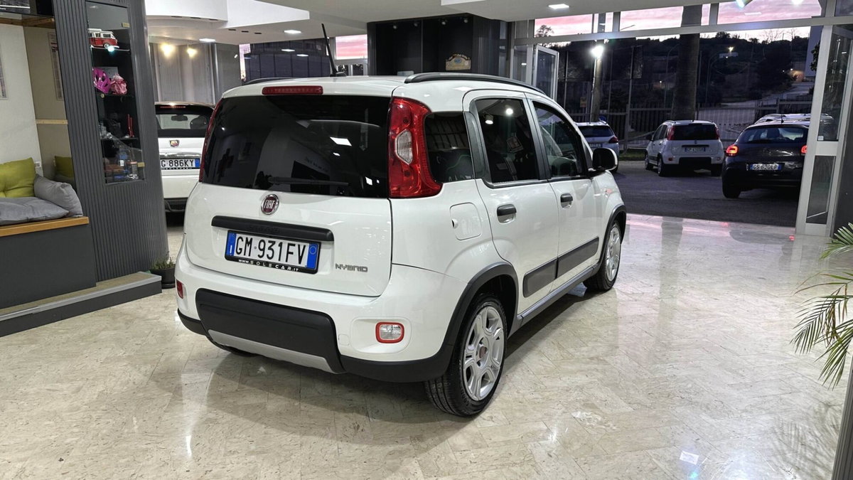 Fiat Panda 1.0 FireFly S&S Hybrid City Cross (7)