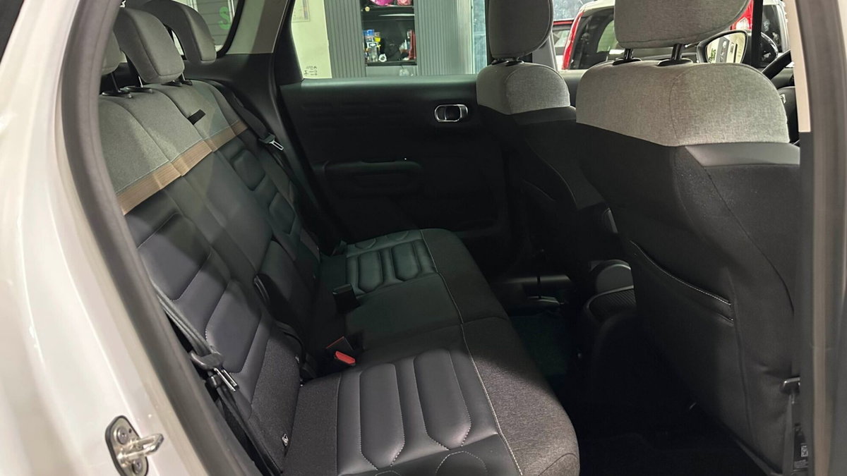 Citroen C3 Aircross BlueHDi 110 S&S Shine Pack (15)