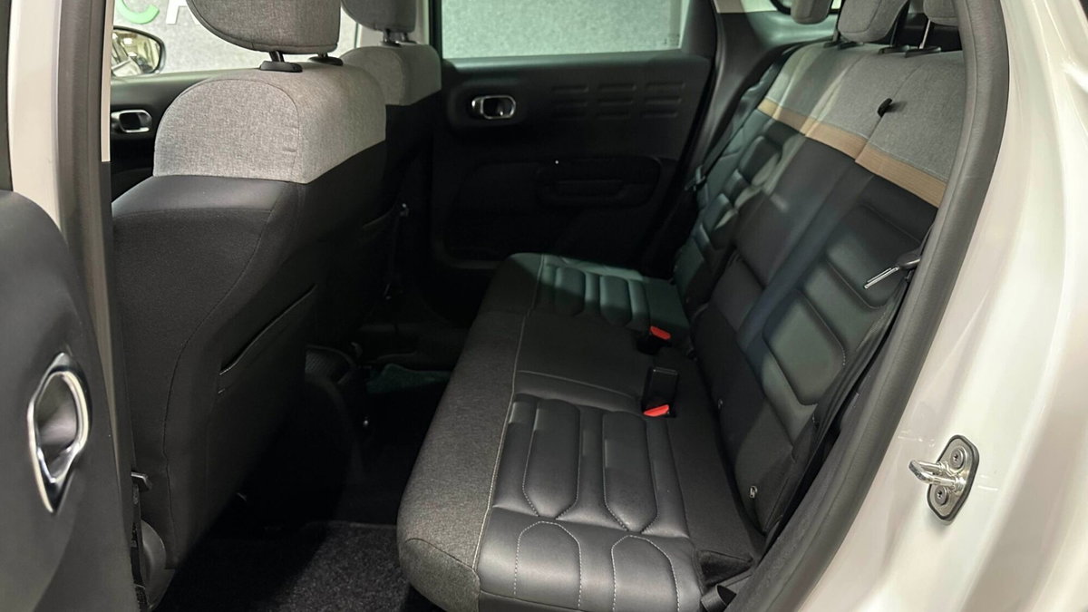 Citroen C3 Aircross BlueHDi 110 S&S Shine Pack (17)