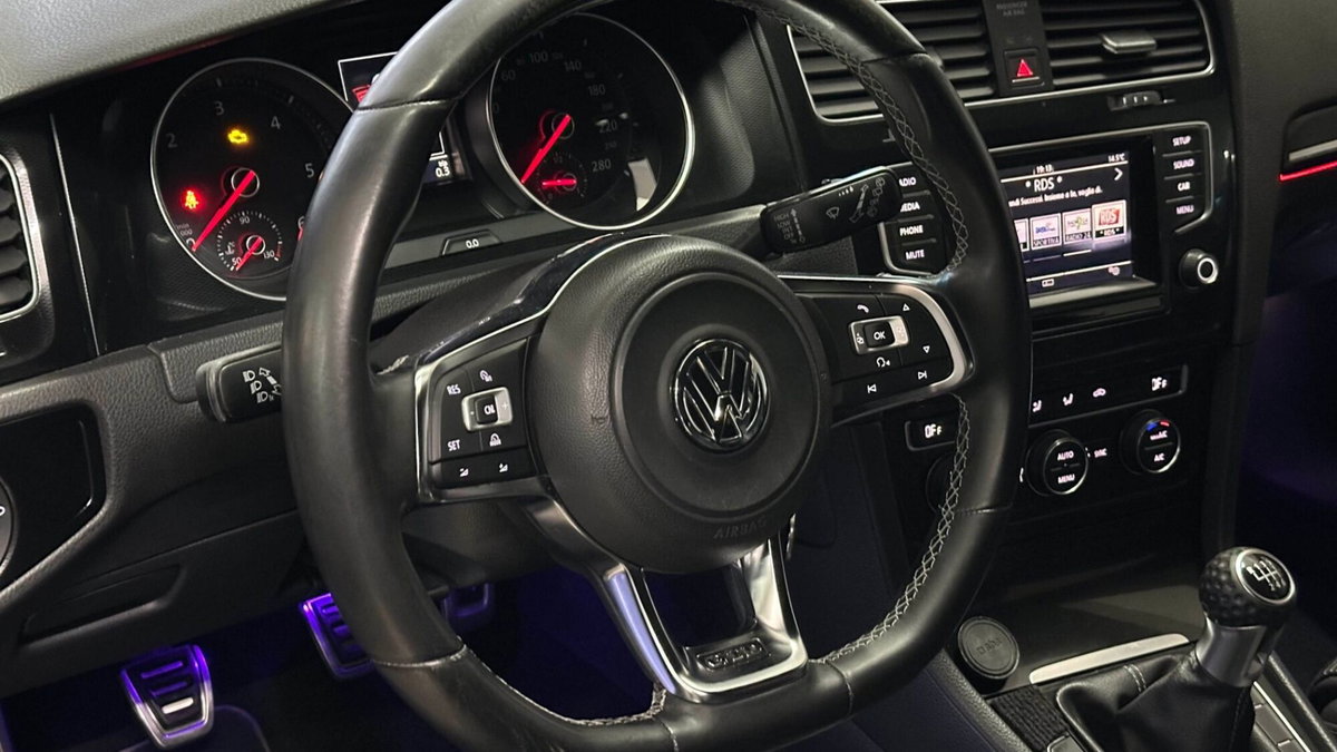 Volkswagen Golf GTD 2.0 TDI 5p. BlueMotion Technology (17)