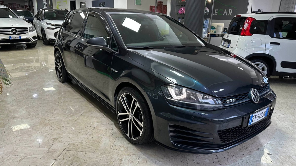 Volkswagen Golf GTD 2.0 TDI 5p. BlueMotion Technology (8)