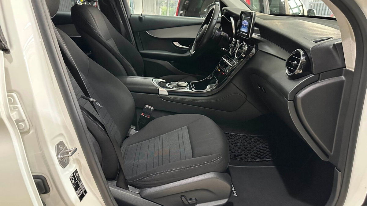 Mercedes-Benz GLC SUV 220 d 4Matic Sport (12)
