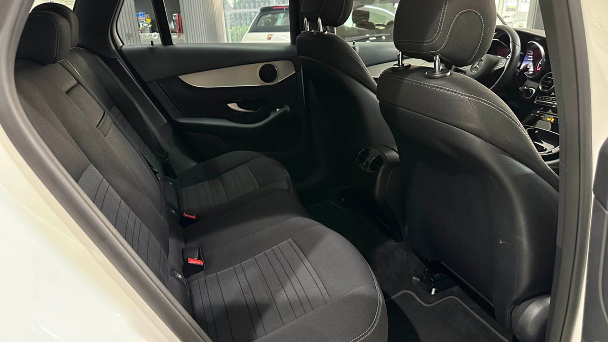 Mercedes-Benz GLC SUV 220 d 4Matic Sport (13)