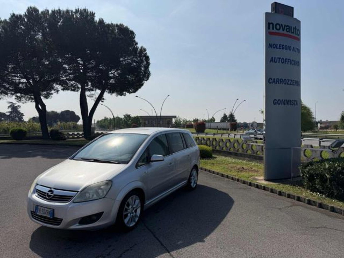 Opel Zafira 1.9 16V CDTI 150CV aut. Cosmo