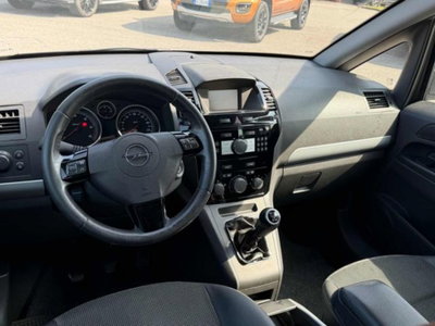 Opel Zafira 1.9 16V CDTI 150CV aut. Cosmo (13)